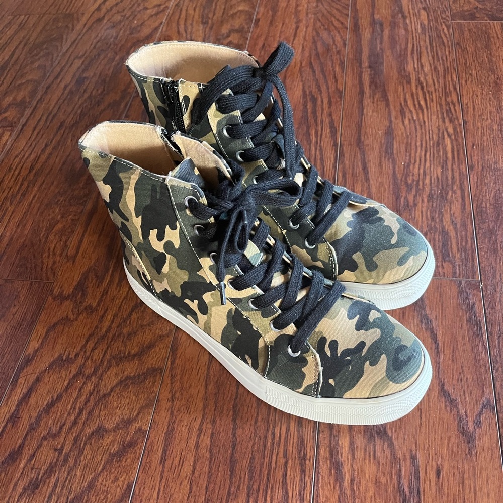 Camo Boot/Sneaker